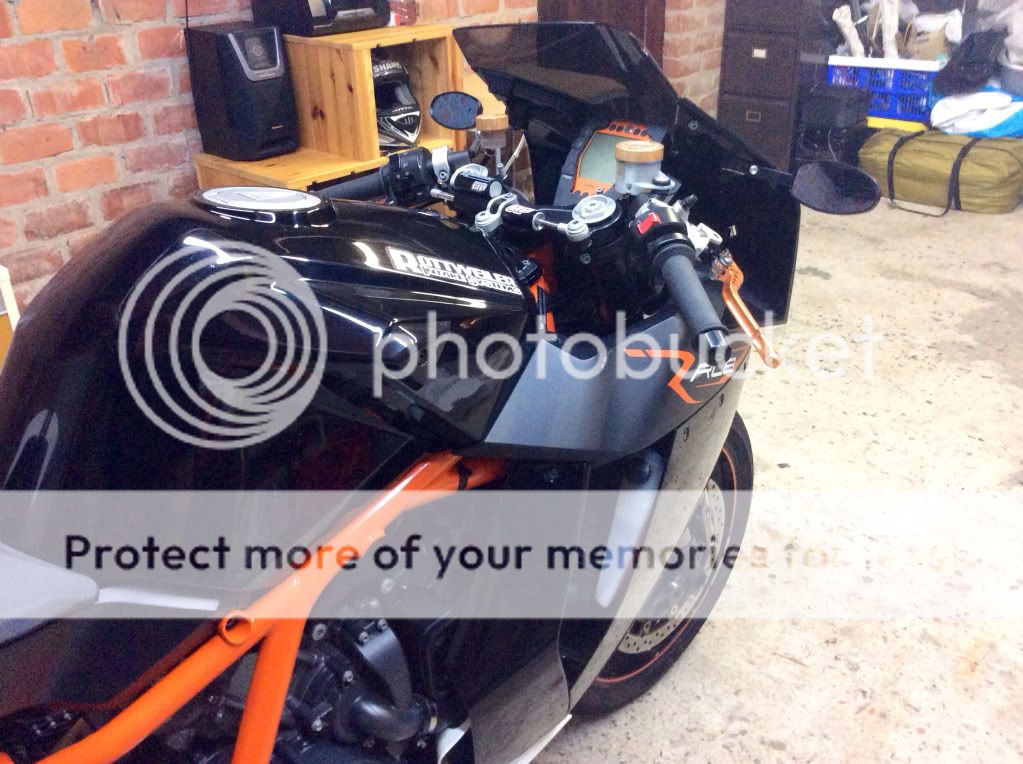 rc8r price